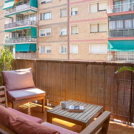 Welcomy Sagrera Apartament *